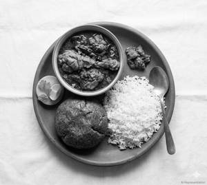 Naatu Kodi Kura With Ragi Sangati/steam Rice