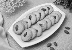 Roasted Almond Cookies