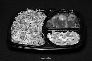 Noodles With Paneer Chilly