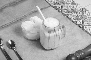 Vanilla Milkshake