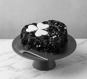 Choco Pearl Heart Cake [500 Gms]