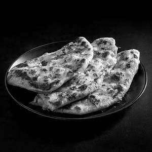 Masala Stuffed Naan