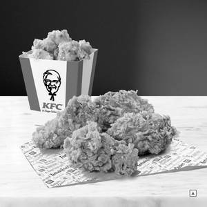 4 Pc Hot Wings & Regular Popcorn