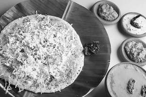 Paneer Uttapam