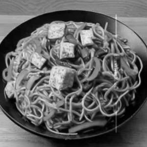 Veg Paneer Schezwan Noodles