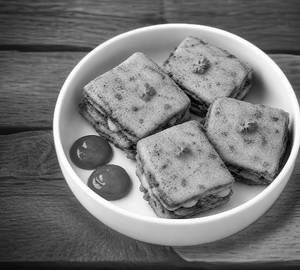 Besan Bread Bites 10Pcs