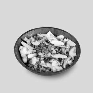 Blue Cheese And Green Apple Walnuts Salad
