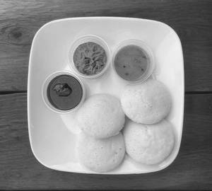 Idli [4 Pieces]