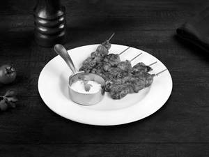 Grilled Chicken Shish Taouk [5 Pieces]