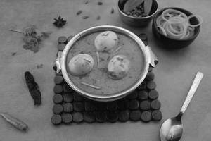 Dhaba Style Egg Curry