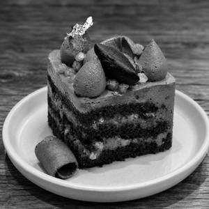 Chocolate Salted Caramel Praline Pastry