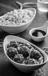 Manchurian + Rice/noodles
