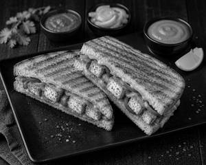 TANDOORI PANEER SANDWICH  [BROWN BREAD]