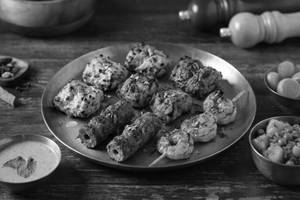 Non Veg Platter (8 Pcs)