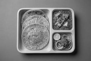 Makhani Paneer Paratha Box