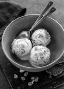 Kaju Kismis Ice Cream