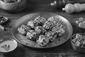 Chicken Tikka (8 Pcs)