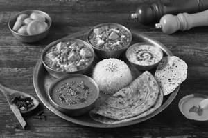 Dhaba Hr 26 Mini Thali