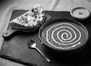 DAL MAKHANI WITH BUTTER NAAN