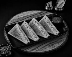 CREAMY MUSHROOM SANDWICH  [BROWN BREAD]