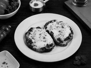 Eggs Benedict-Spinach and Mushroom