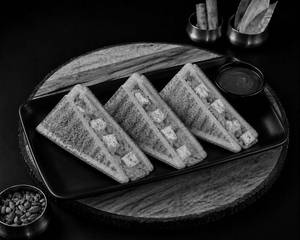 MAKHANI PANEER SANDWICH  [BROWN BREAD]