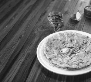 Aloo pyaz paratha