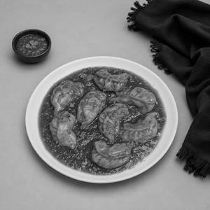 Veg Gravy Momos