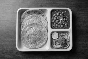 Amritsari Chole Paratha Box
