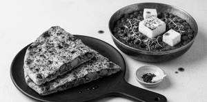 STUFFED KULCHA WITH CHANA