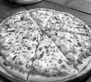 Margherita pizza