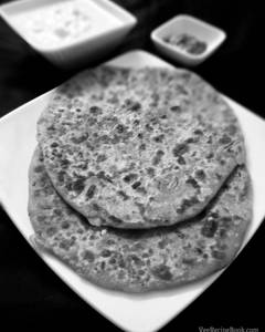 Aloo Pyaaz Paratha