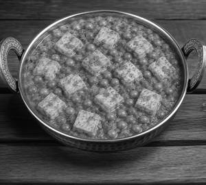 Mater paneer