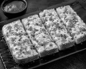 Cheese chilli toast