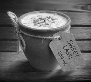 Khulad sweet lassi (250 ml)