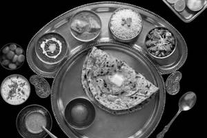 Royal Veg Thali With Dal Makhani