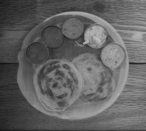 Paratha With Korma (2 Pcs)