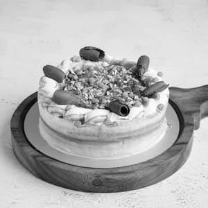 Vanilla Praline Cake