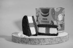 White Chocolate & Cake Ice Cream Sandwich