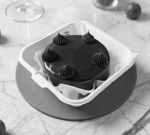 Dutch Truffle Bento Cake 220Gm