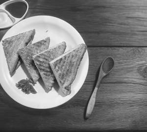 Chilly Garlic Cheese Toast