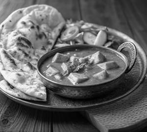 Kadai Paneer (2.Pcs) + 4 Roti/Rice + Pickle + Salad