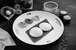 Plain Idli
