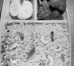 Bashanti Pulao With Chicken Kasha