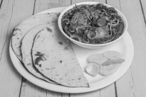 Chicken Tikka Masala And 4 Tandoori Roti Combo