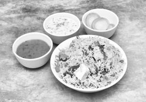 Veg Mix Kashmiri Pulao