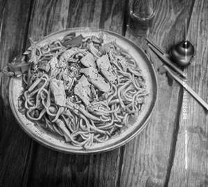 Gravy noodles veg