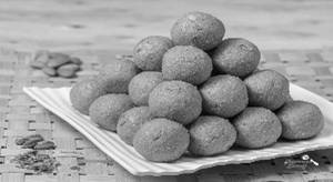 Besan Ladoo