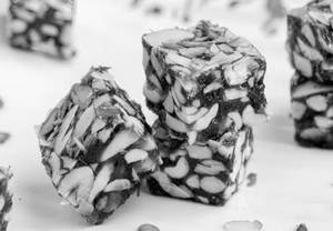 Khajoor Dryfruit Natu