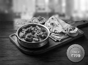 Mutton Masala With 2 Tandoori Roti Combo